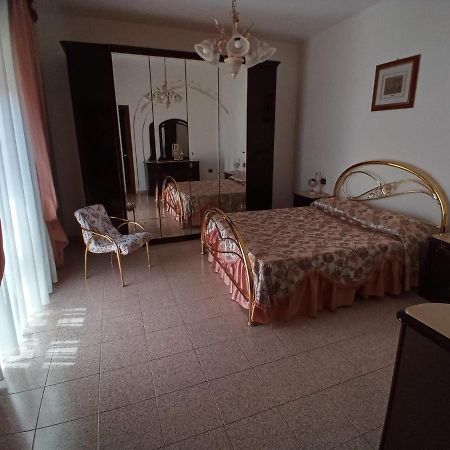 B&B L'Asfodelo Флуминимаджоре Екстериор снимка